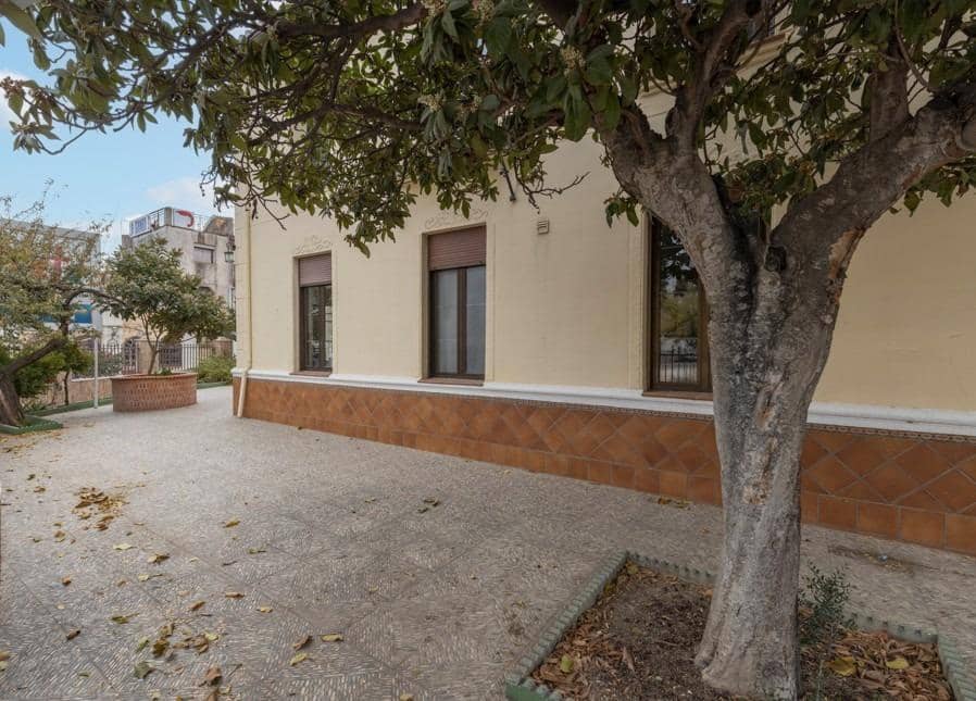 4 bedroom Villa for sale in Alhendin with garage - € 299,900 (Ref: 9509050)