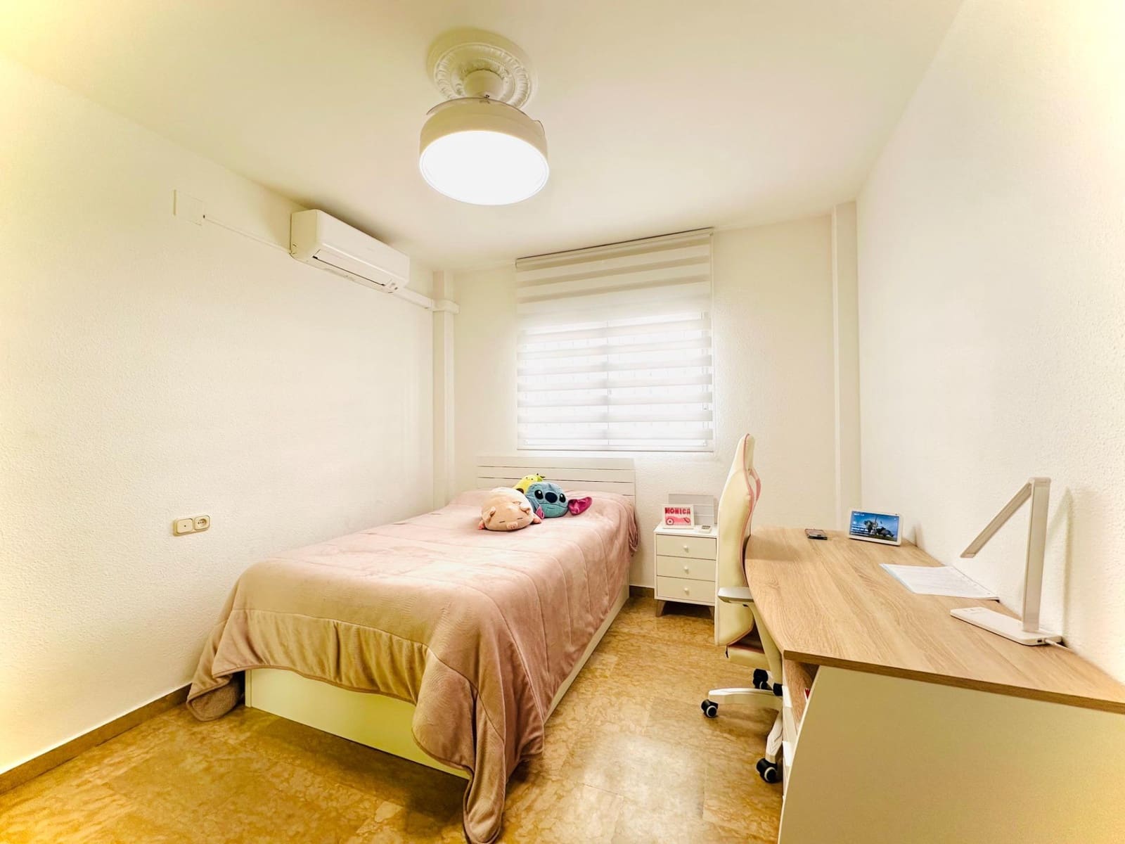 Chalet de 4 habitaciones en Santa Fe en venta con piscina - 384.900 € (Ref: 9509051)