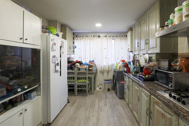 4 slaapkamer Flat te koop in Dúrcal - € 138.000 (Ref: 9509052)