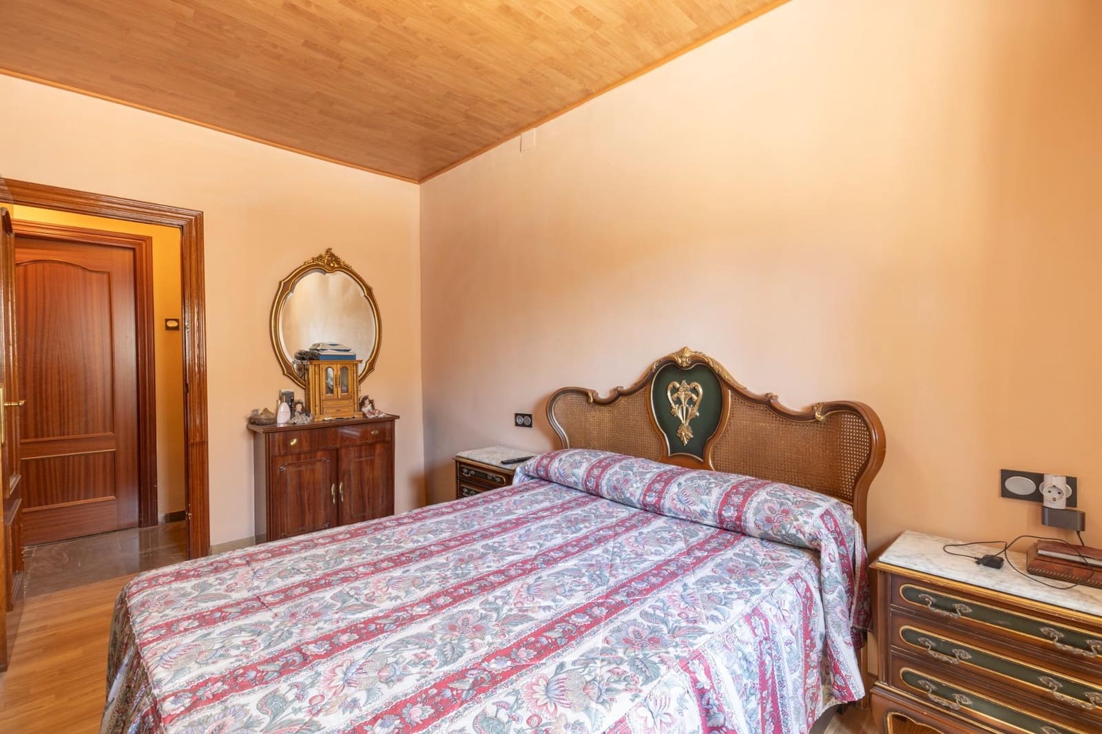 Finca/Casa Rural de 3 habitaciones en Santa Fe en venta con garaje - 199.900 € (Ref: 9509055)