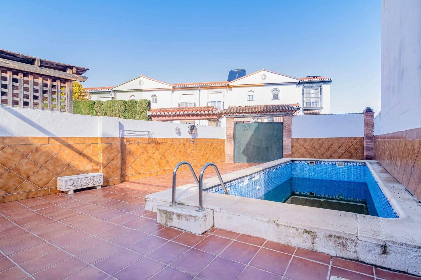 3 soveværelse Rækkehus til salg i Cullar Vega med swimmingpool - € 299.000 (Ref: 9509057)