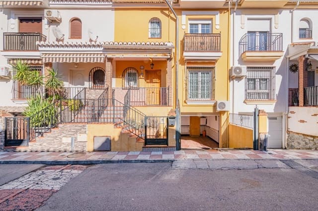 3 soveværelse Rækkehus til salg i Cúllar Vega med swimmingpool - € 299.000 (Ref: 9509057)