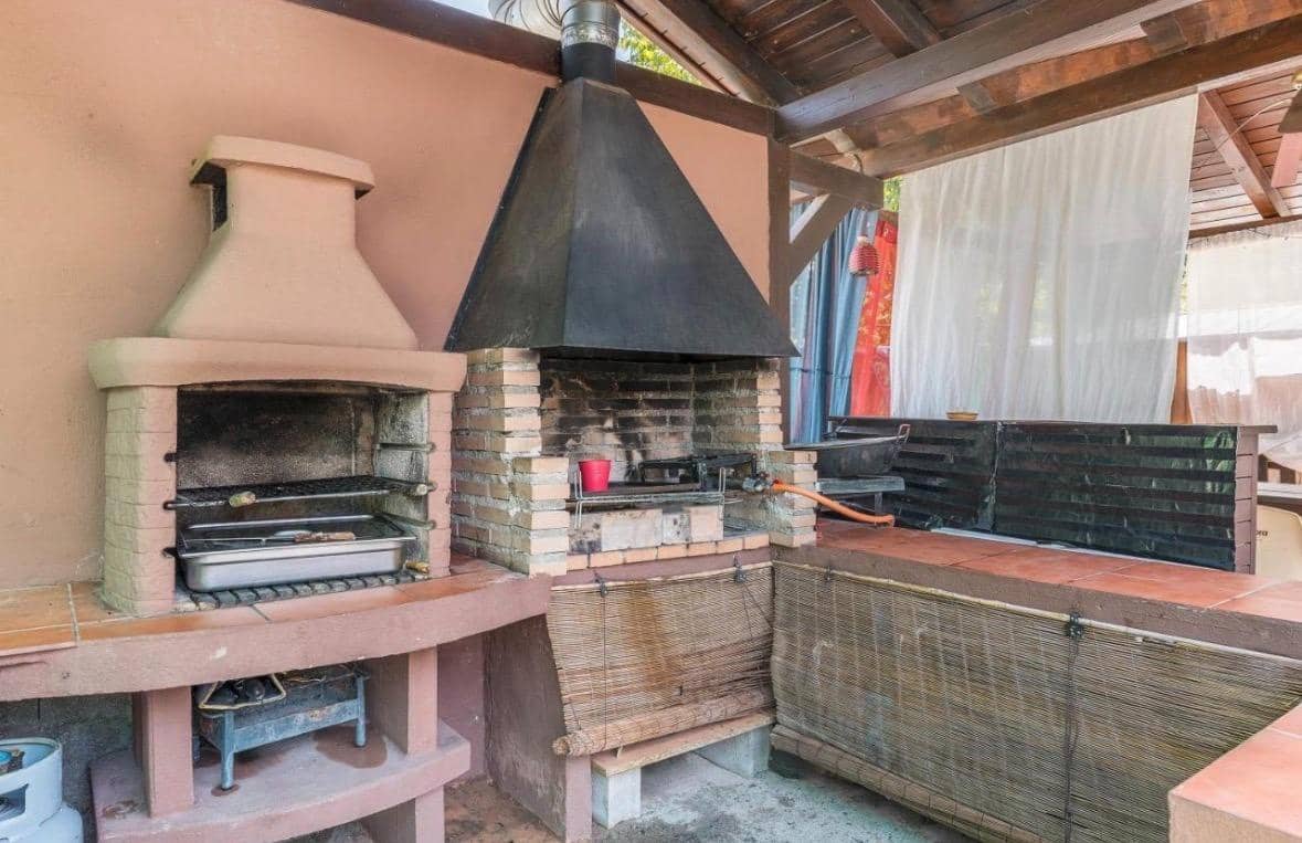 4 camera da letto Casa in Legno in vendita in Dudar - 150.000 € (Rif: 9509058)