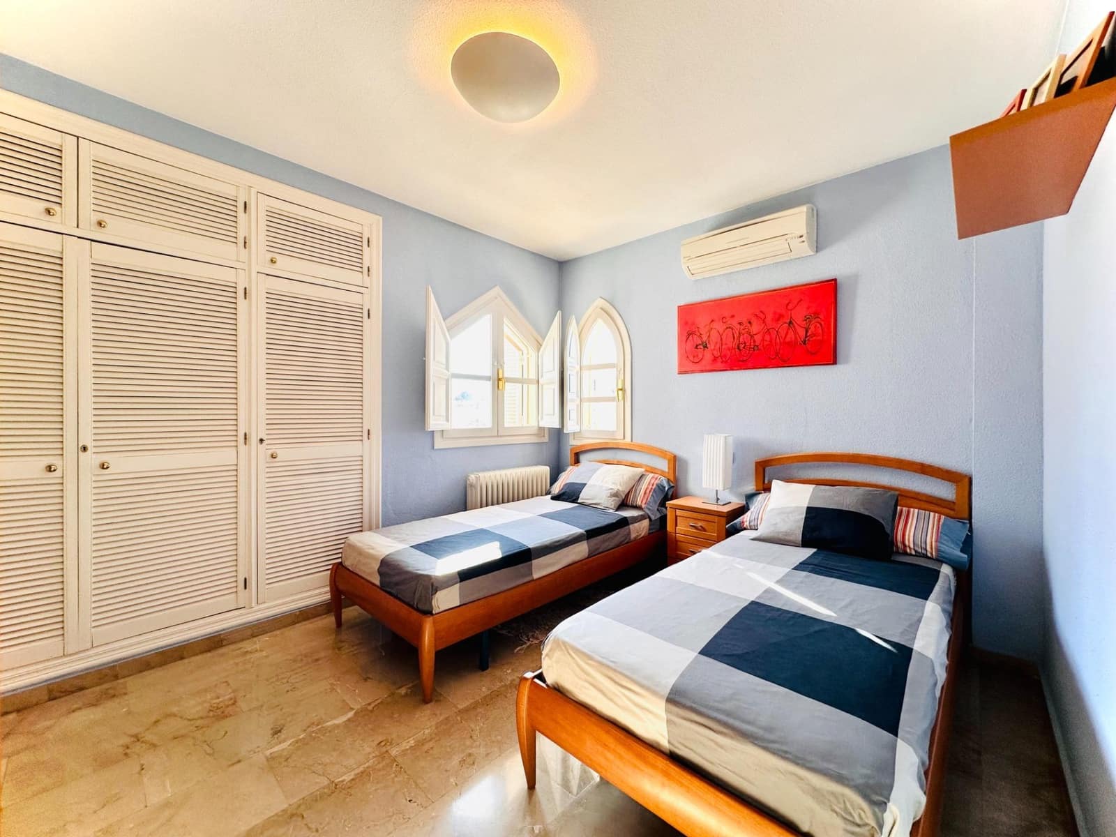 4 bedroom Villa for sale in Albolote with pool garage - € 350,000 (Ref: 9509059)