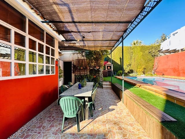 4 bedroom Villa for sale in Albolote with pool garage - € 350,000 (Ref: 9509059)