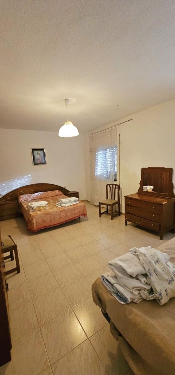 7 makuuhuone Huvila myytävänä paikassa Arenas del Rey - 477 250 € (Ref: 9513497)