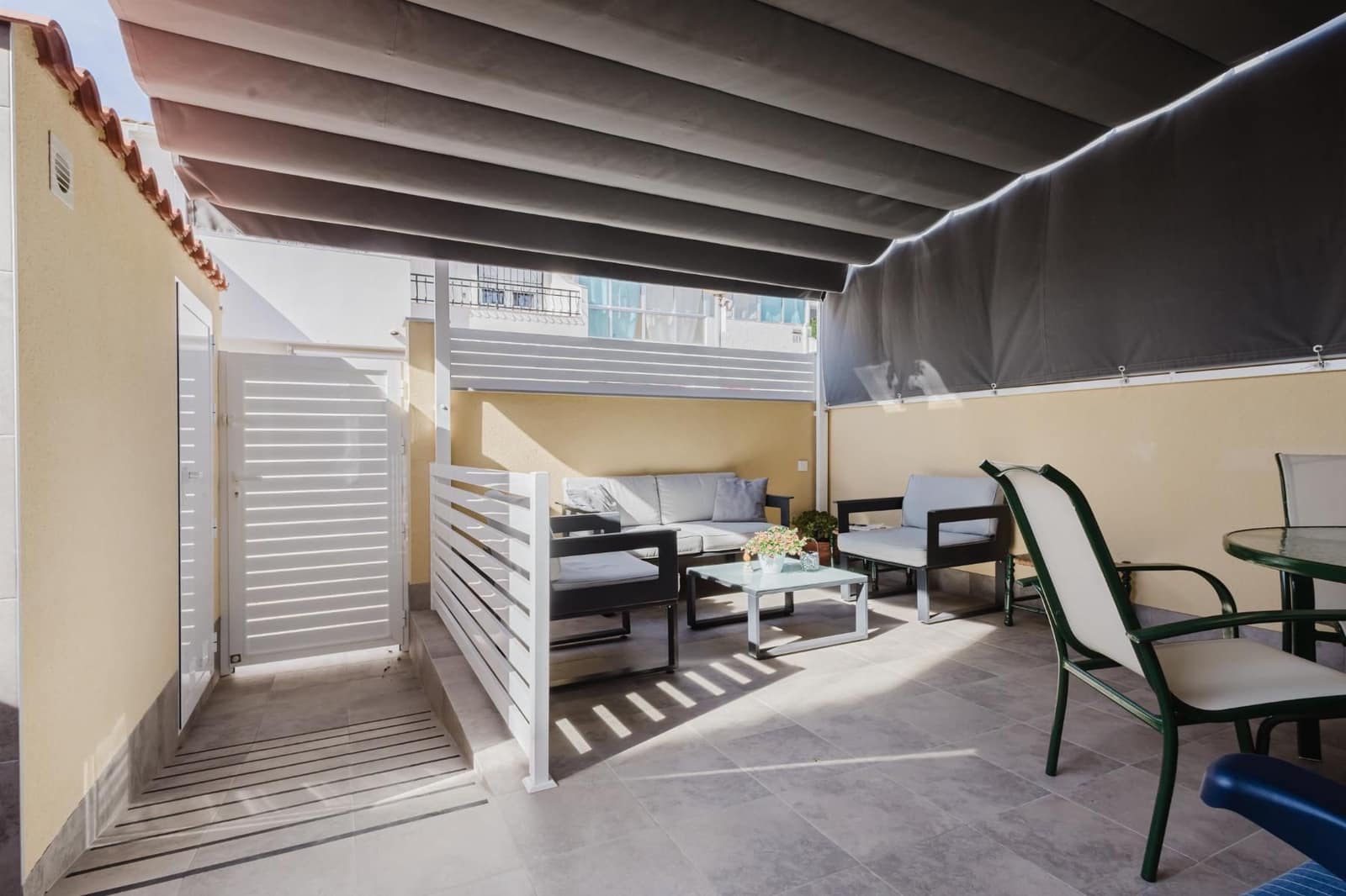 3 soverom Bungalow til salgs i Torrevieja med svømmebasseng - € 179 900 (Ref: 9532073)