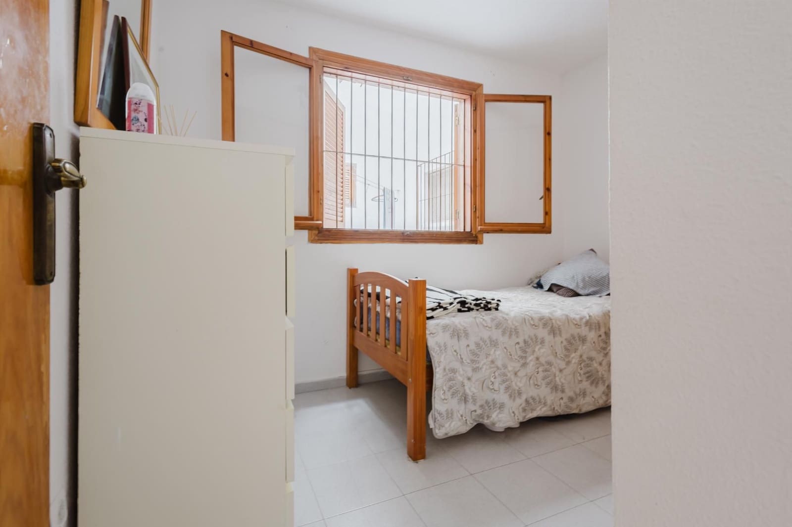 Apartamento de 2 habitaciones en Torrevieja en venta - 119.750 € (Ref: 9532074)