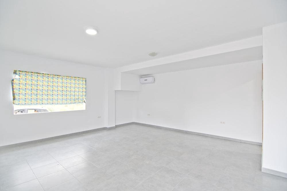 Kommersiell til salgs i Motril - € 80 000 (Ref: 9533843)