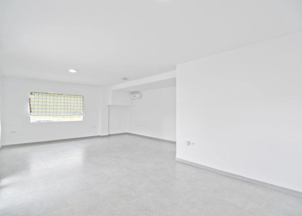 Kommersiell til salgs i Motril - € 80 000 (Ref: 9533843)