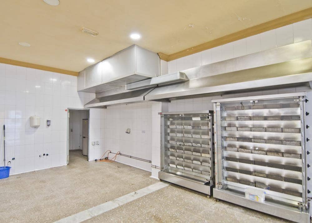 Kommersiell til salgs i Motril - € 90 000 (Ref: 9533845)