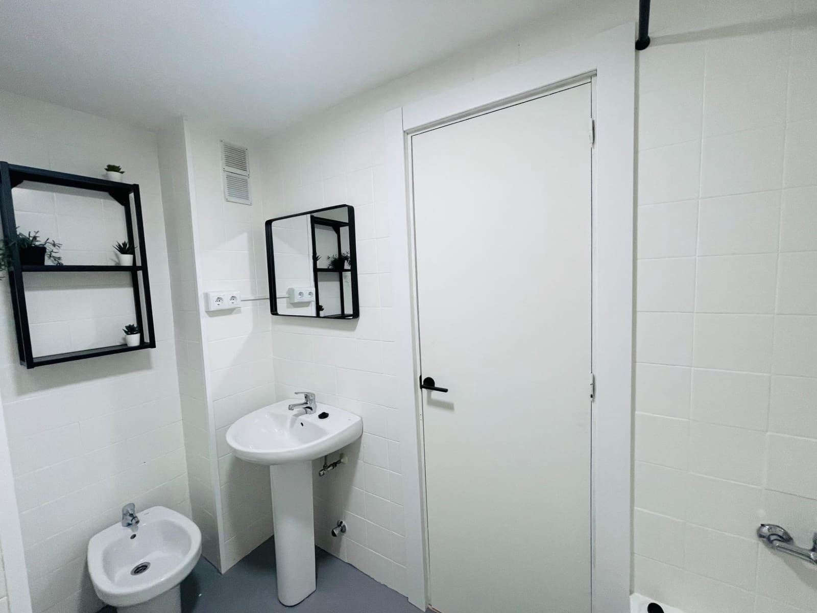 4 soveværelse Lejlighed til salg i Granada by - € 160.000 (Ref: 9533846)