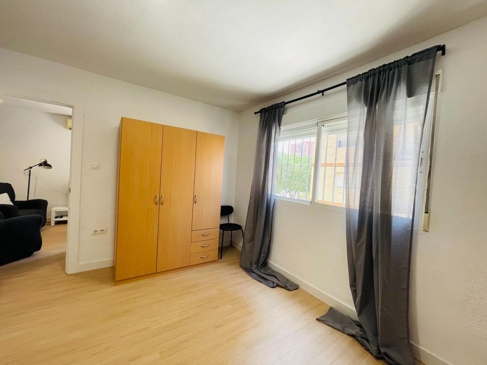 4 soveværelse Lejlighed til salg i Granada by - € 160.000 (Ref: 9533846)