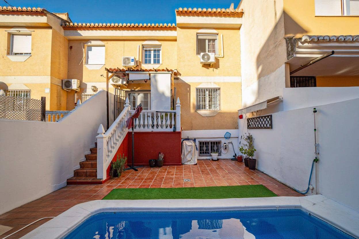 4 soverom Rekkehus til salgs i Ogijares med svømmebasseng garasje - € 319 000 (Ref: 9533847)