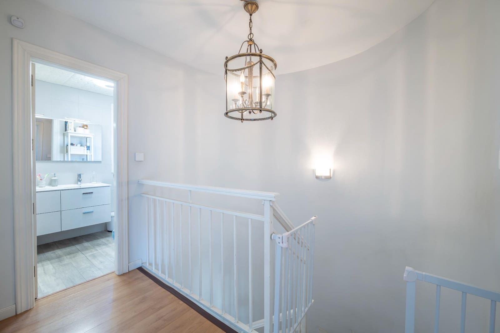 4 soverom Rekkehus til salgs i Ogijares med svømmebasseng garasje - € 319 000 (Ref: 9533847)