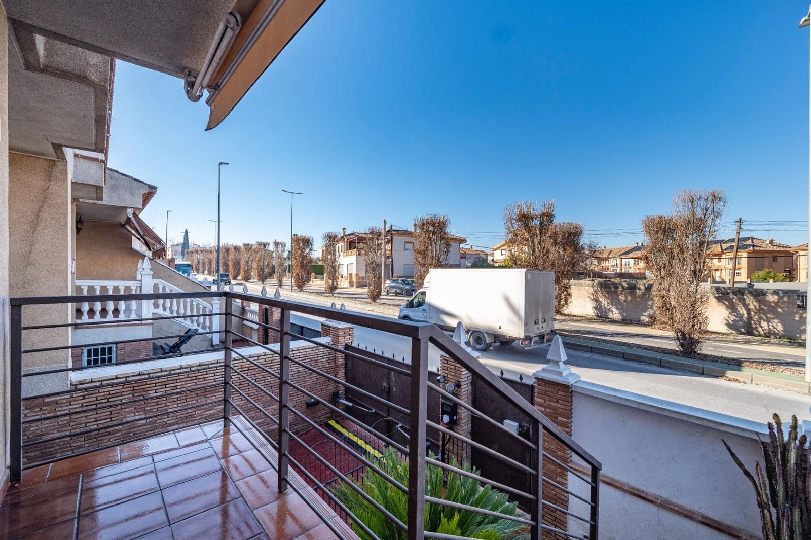 4 soverom Rekkehus til salgs i Ogijares med svømmebasseng garasje - € 319 000 (Ref: 9533847)