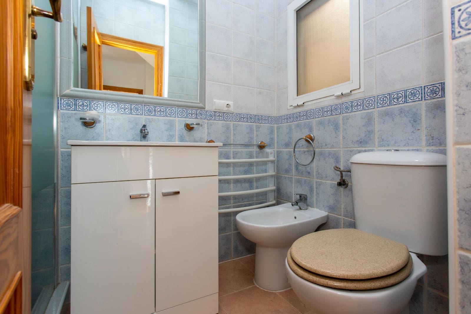 2 camera da letto Villetta a Schiera in vendita in Filipinas con piscina - 185.000 € (Rif: 9586631)