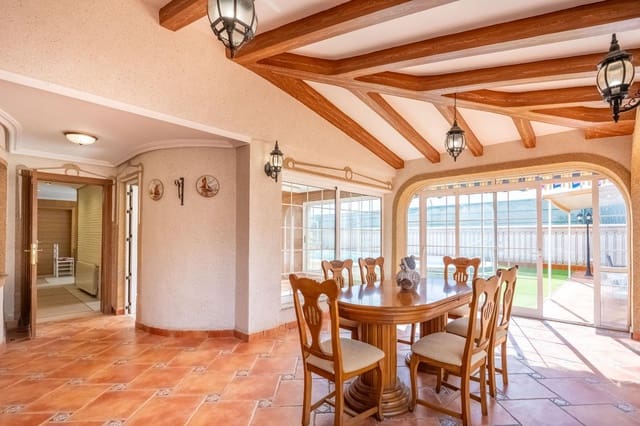 6 camera da letto Villa in vendita in El Chaparral, Torrevieja con piscina garage - 645.000 € (Rif: 9586632)