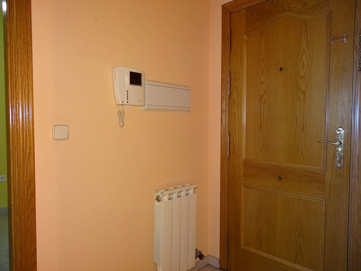 4 bedroom Flat for sale in Granada city with garage - € 245,000 (Ref: 9611643)