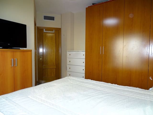 3 bedroom Flat for sale in Granada city - € 389,000 (Ref: 9611644)