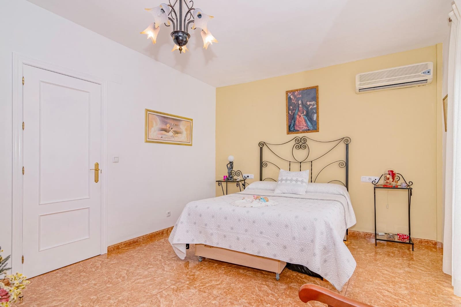 4 chambre Villa/Maison Semi-Mitoyenne à vendre à Alomartes avec garage - 215 000 € (Ref: 9611645)