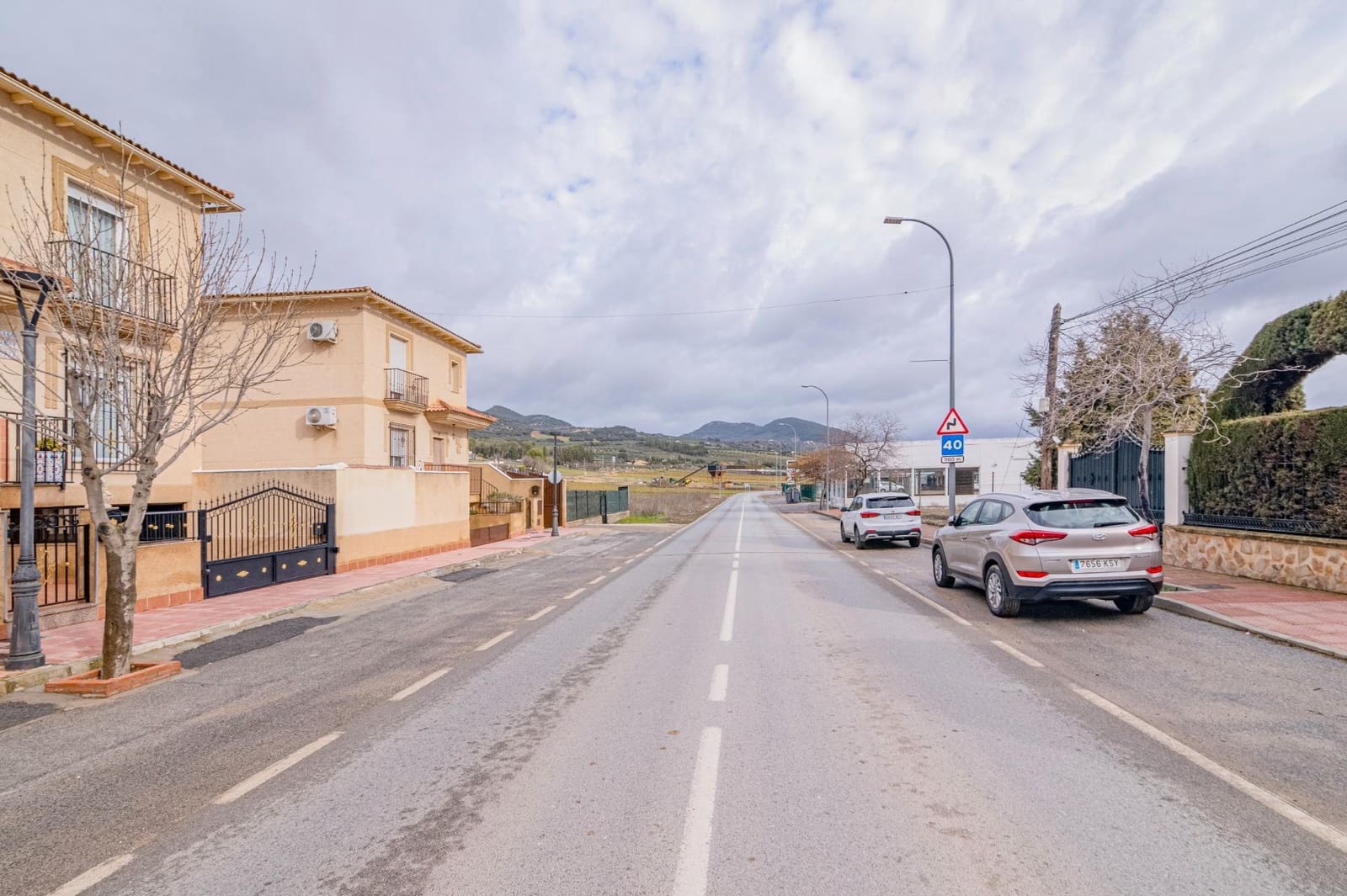 4 chambre Villa/Maison Semi-Mitoyenne à vendre à Alomartes avec garage - 215 000 € (Ref: 9611645)