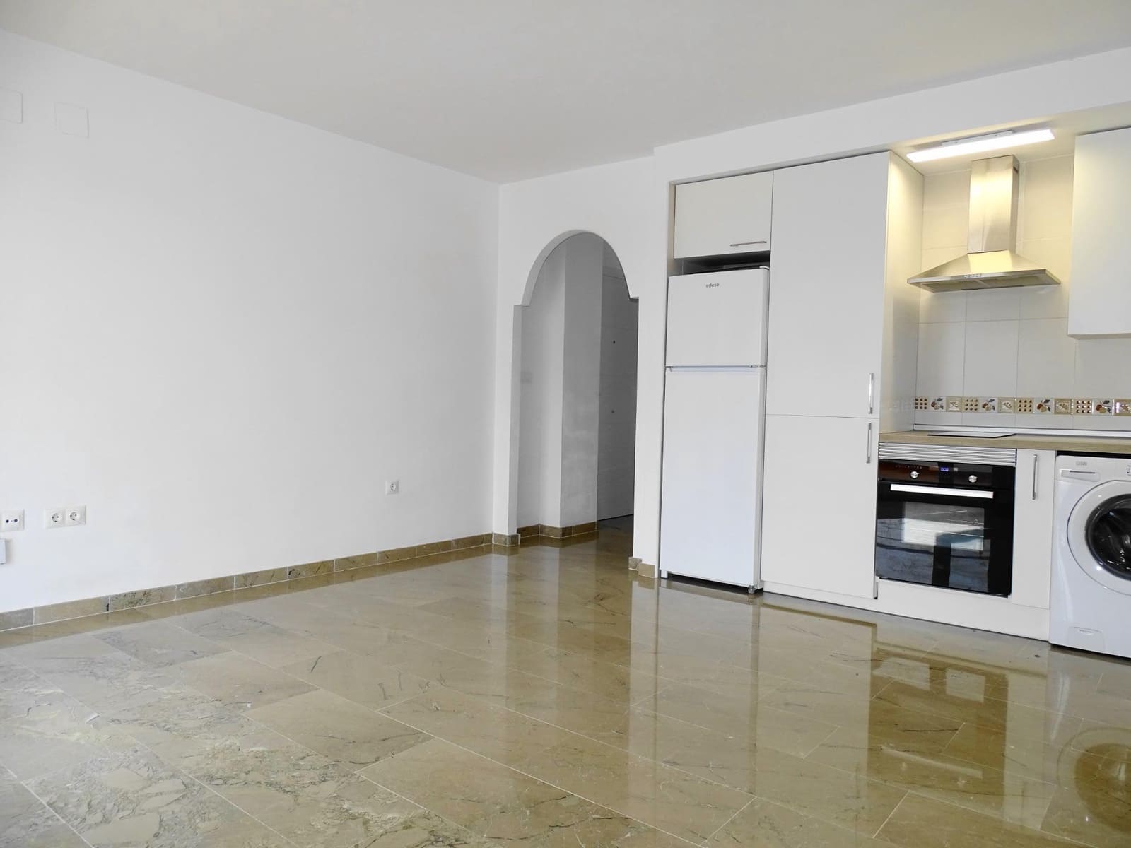 1 bedroom Penthouse for sale in Churriana de la Vega with garage - € 160,000 (Ref: 9611647)