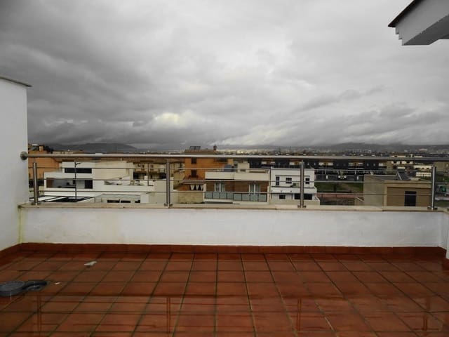 1 bedroom Penthouse for sale in Churriana de la Vega with garage - € 160,000 (Ref: 9611647)