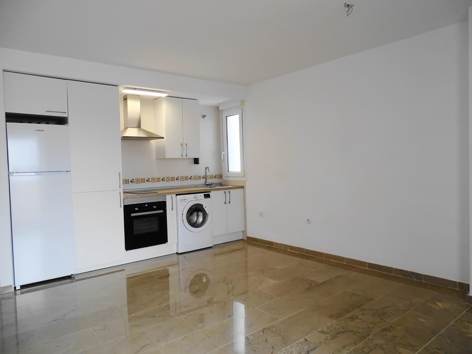 1 bedroom Penthouse for sale in Churriana de la Vega with garage - € 160,000 (Ref: 9611647)