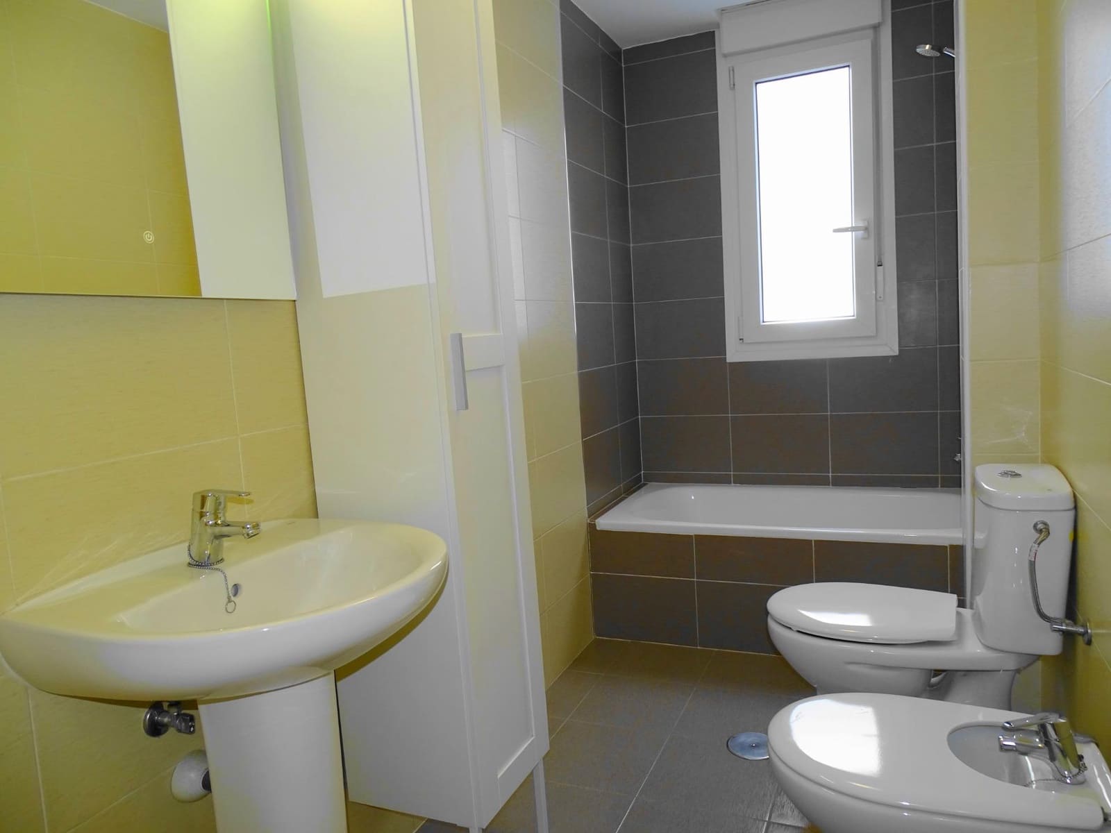 1 bedroom Penthouse for sale in Churriana de la Vega with garage - € 160,000 (Ref: 9611647)