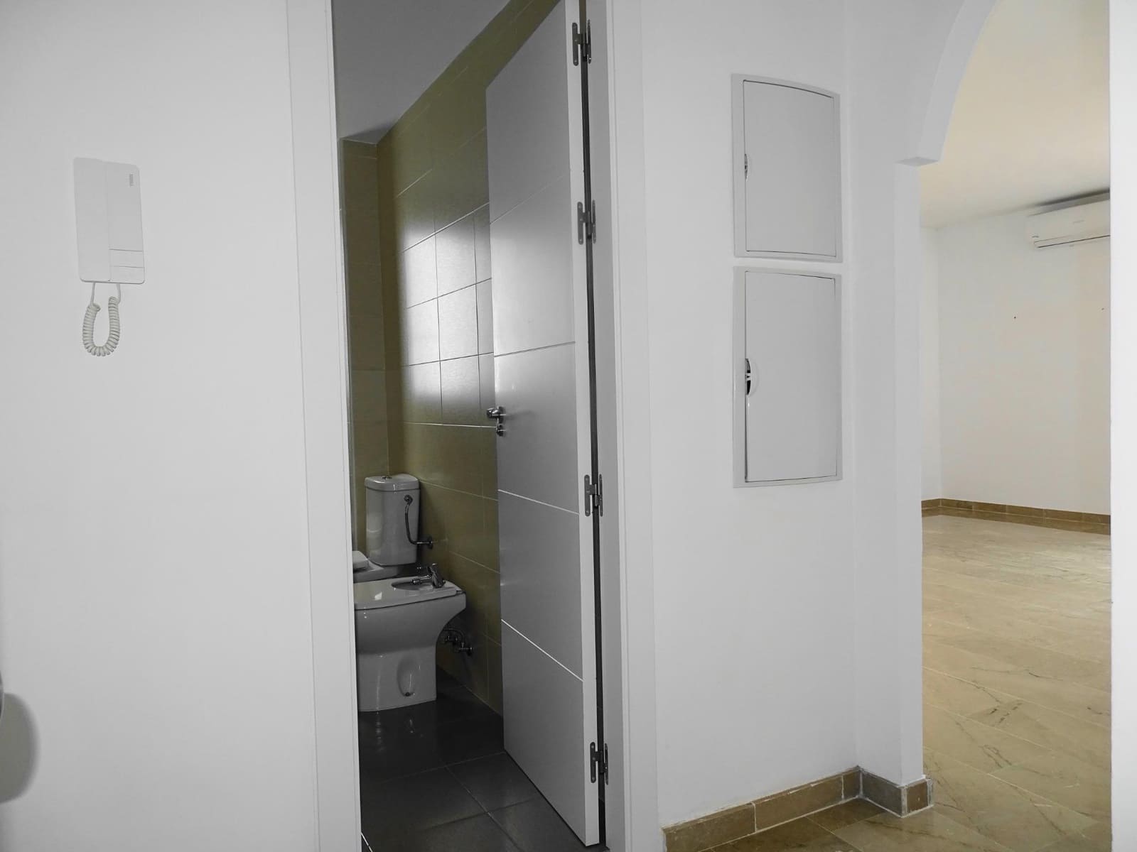 1 bedroom Penthouse for sale in Churriana de la Vega with garage - € 160,000 (Ref: 9611647)