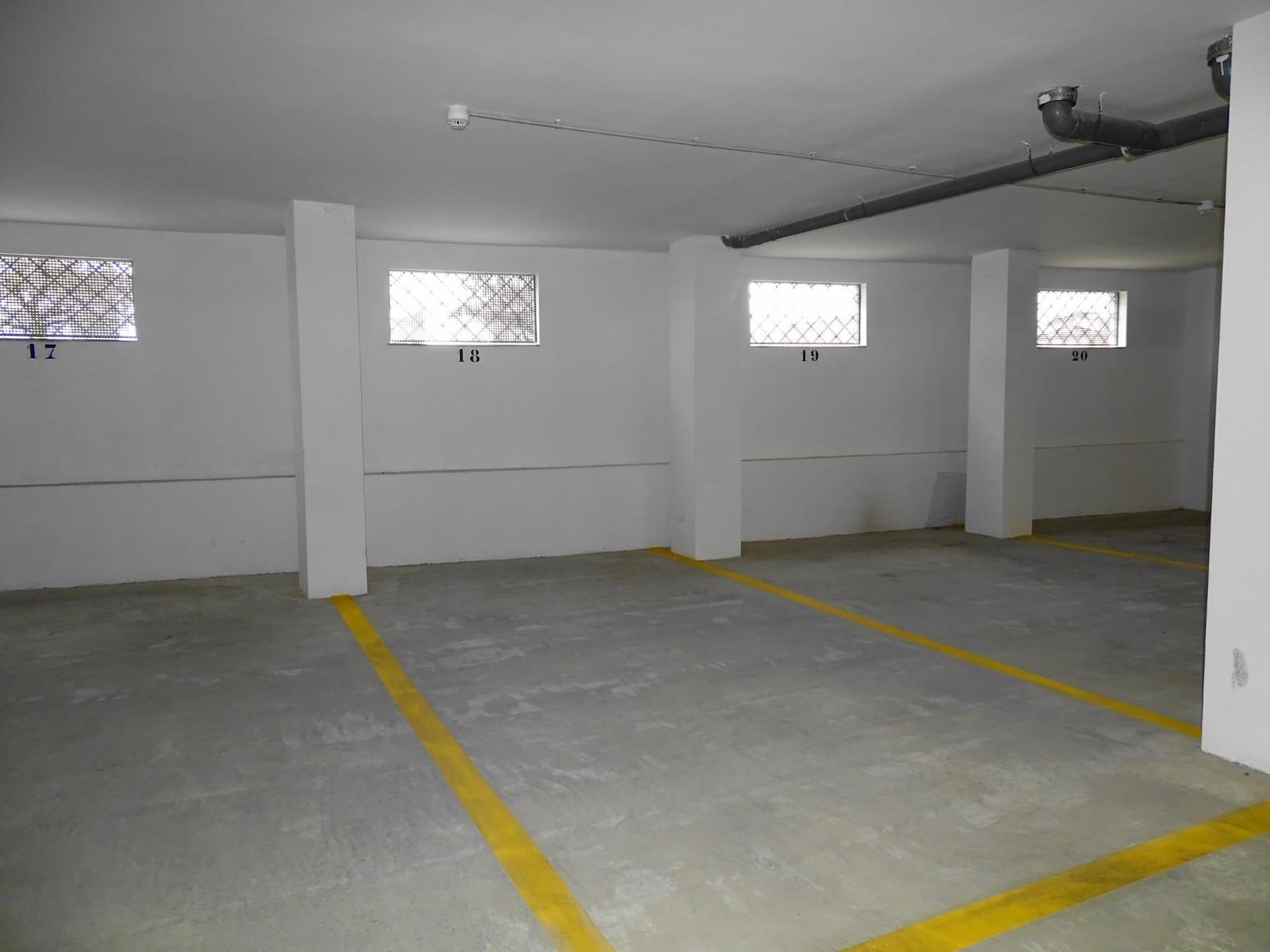 1 bedroom Penthouse for sale in Churriana de la Vega with garage - € 160,000 (Ref: 9611647)