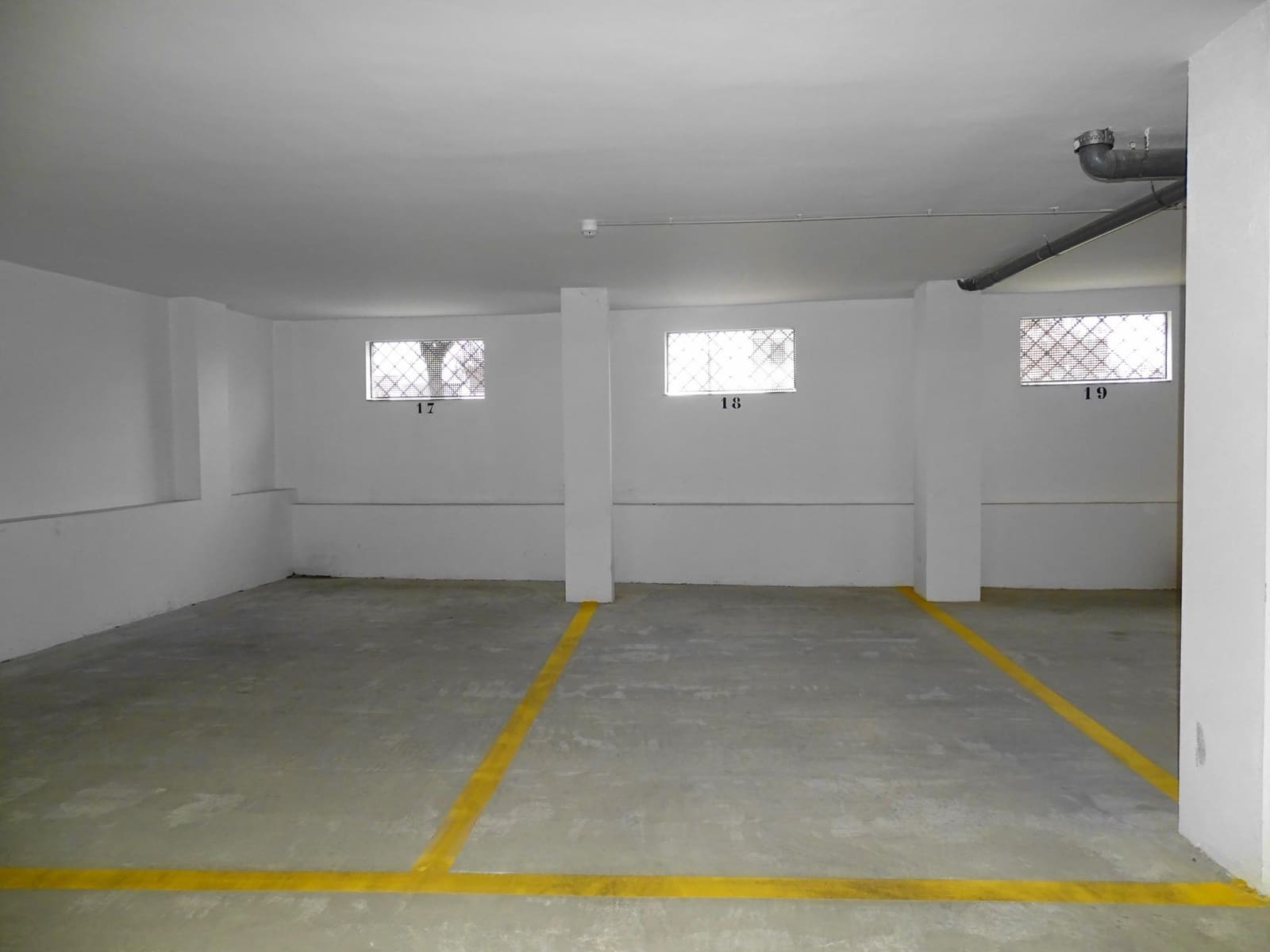 1 bedroom Penthouse for sale in Churriana de la Vega with garage - € 160,000 (Ref: 9611647)