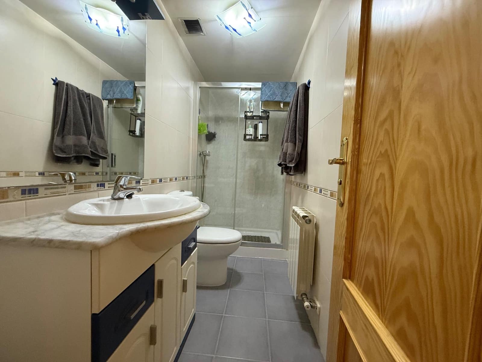 3 makuuhuone Rivitalo myytävänä paikassa Gojar mukana 
autotalli - 229 900 € (Ref: 9611648)