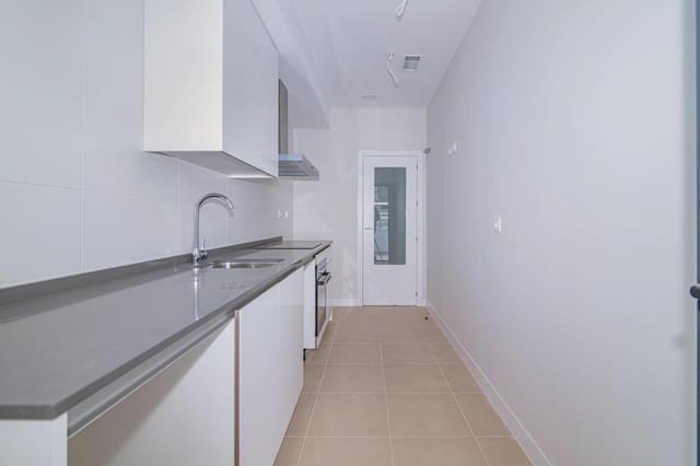 4 bedroom Flat for sale in Camino de Ronda - Rosaleda, Granada city with pool garage - € 395,000 (Ref: 9611651)