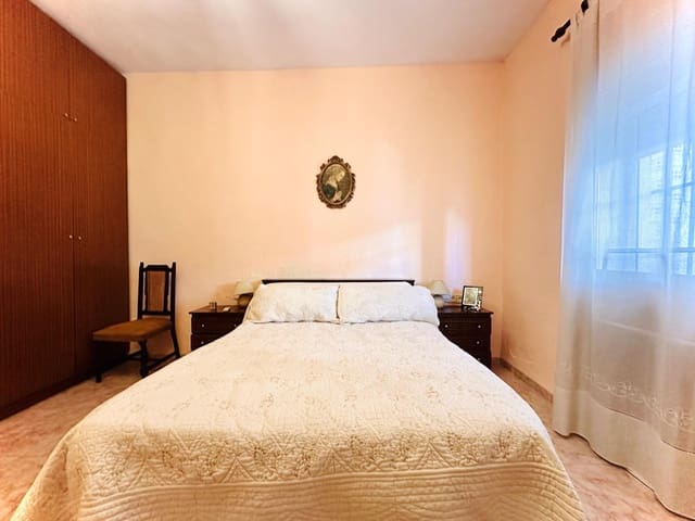 6 chambre Appartement à vendre à Churriana de la Vega avec garage - 250 000 € (Ref: 9611655)