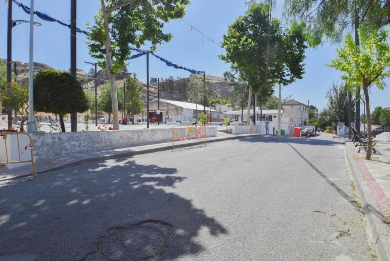 3 soverom Finca/Herregård til salgs i Atarfe med garasje - € 159 900 (Ref: 9611657)