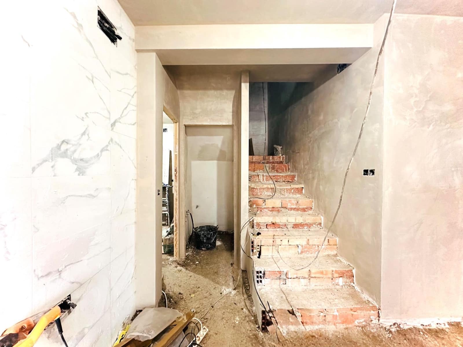 Casa de 3 habitaciones en Belicena en venta - 138.900 € (Ref: 9611658)