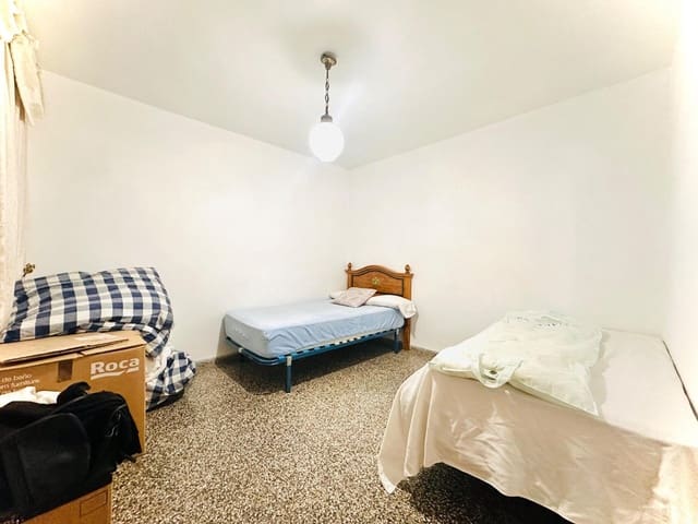 5 sypialnia Dom na sprzedaż w Maracena z garażem - 238 000 € (Ref: 9611659)