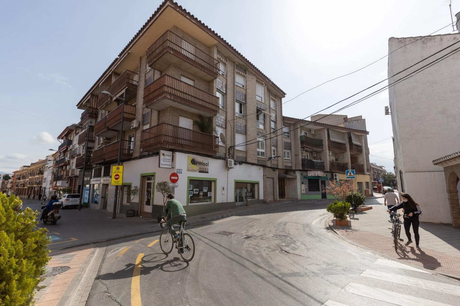 Piso de 3 habitaciones en Armilla en venta - 207.000 € (Ref: 9615822)