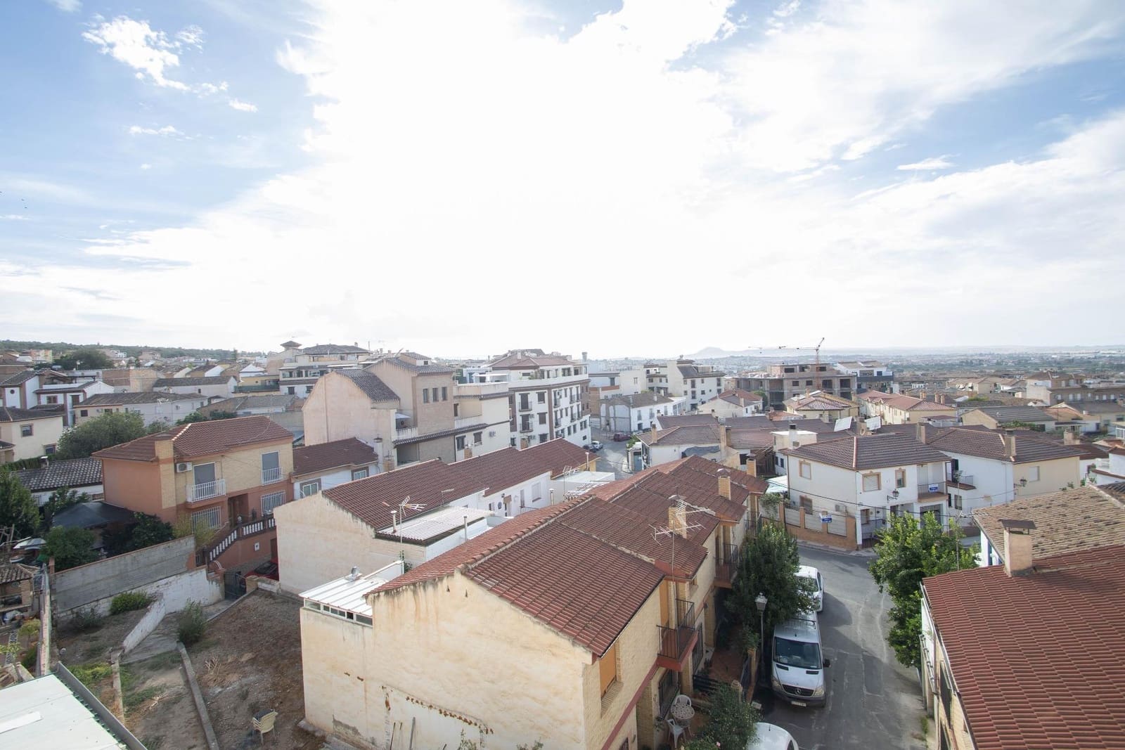 Piso de 2 habitaciones en La Zubia en venta con garaje - 139.999 € (Ref: 9625808)