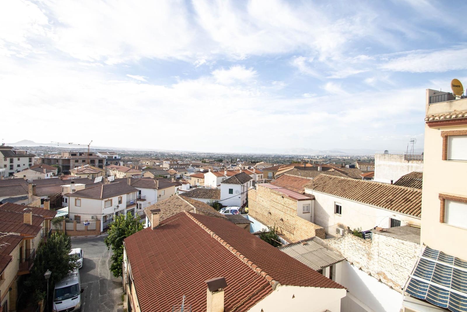 Piso de 2 habitaciones en La Zubia en venta con garaje - 139.999 € (Ref: 9625808)