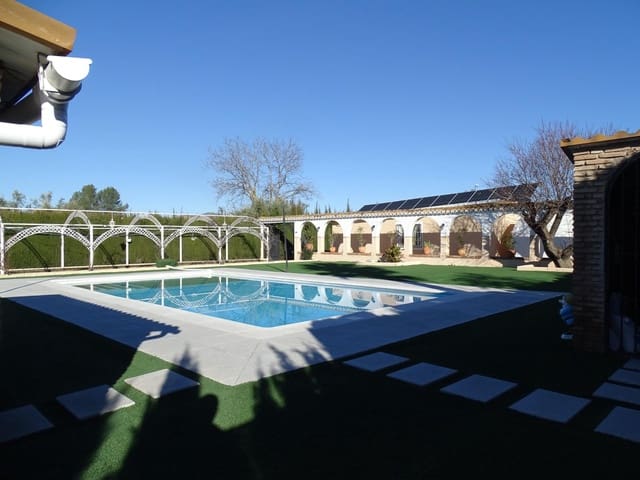 5 slaapkamer Villa te koop in Atarfe met zwembad garage - € 450.000 (Ref: 9637718)