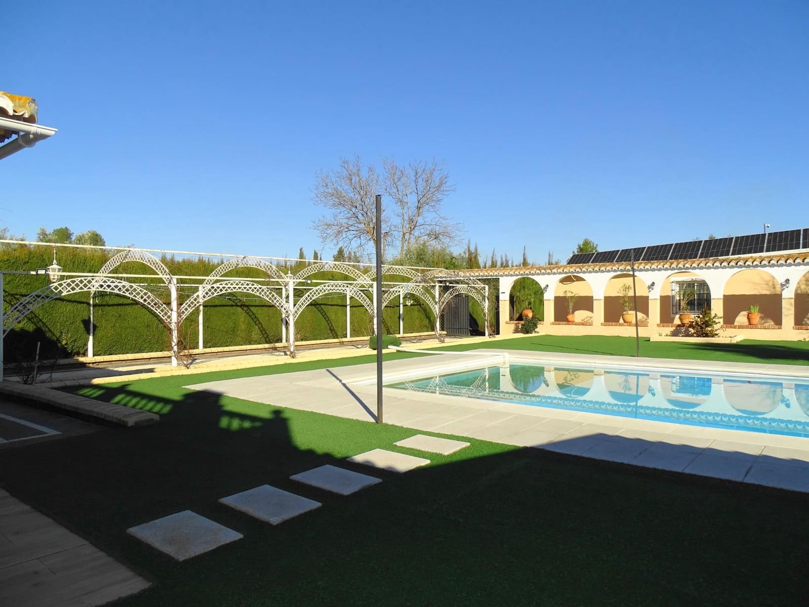 5 slaapkamer Villa te koop in Atarfe met zwembad garage - € 450.000 (Ref: 9637718)