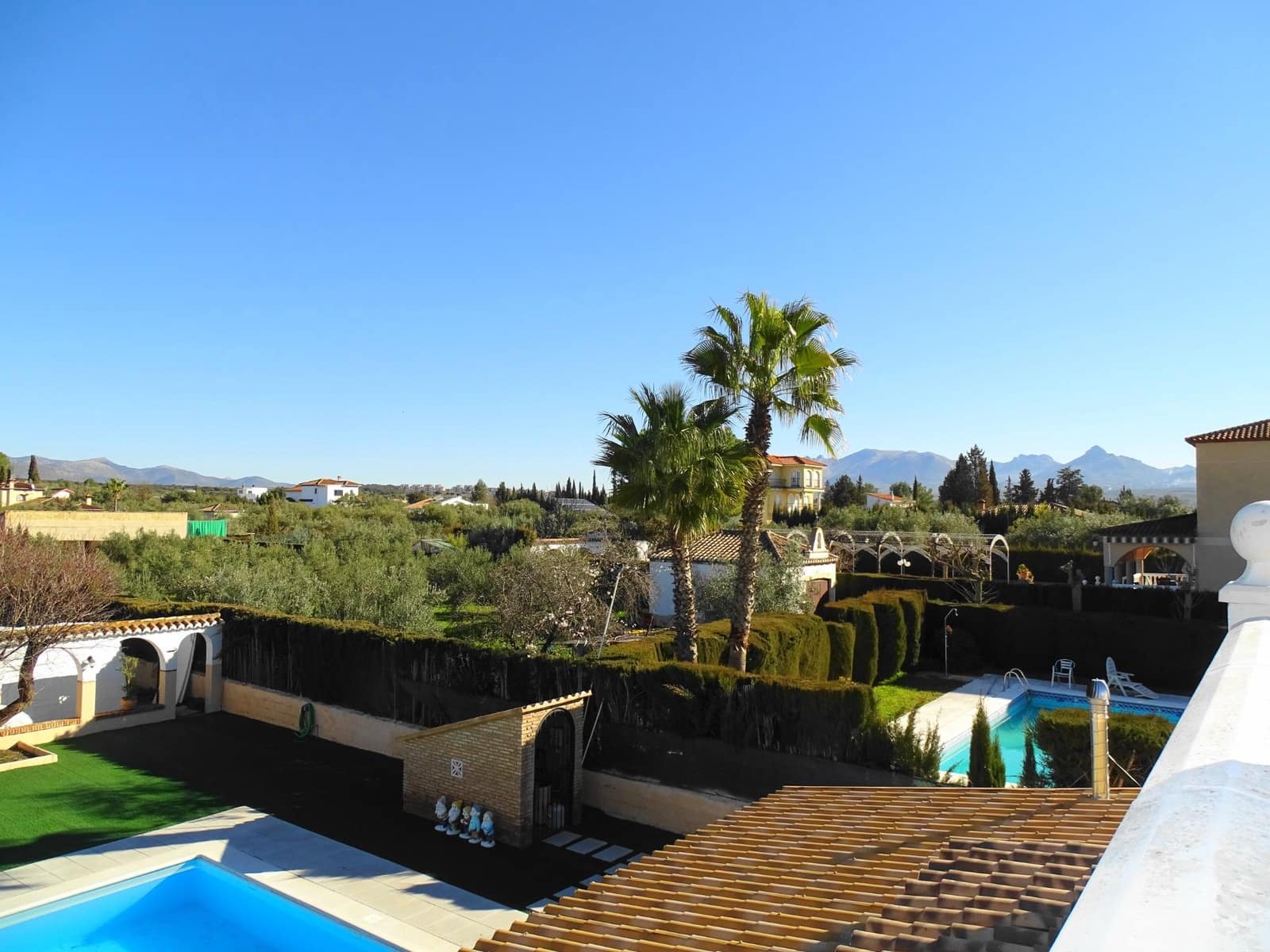 5 slaapkamer Villa te koop in Atarfe met zwembad garage - € 450.000 (Ref: 9637718)