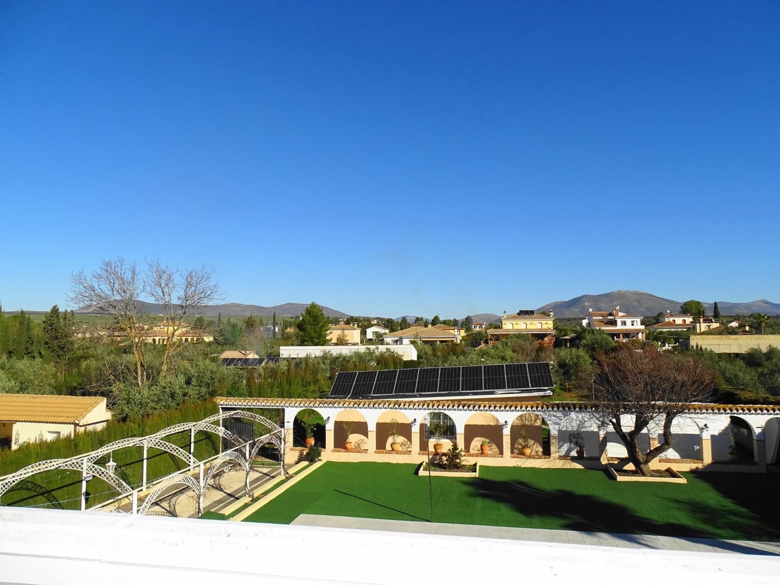 5 slaapkamer Villa te koop in Atarfe met zwembad garage - € 450.000 (Ref: 9637718)