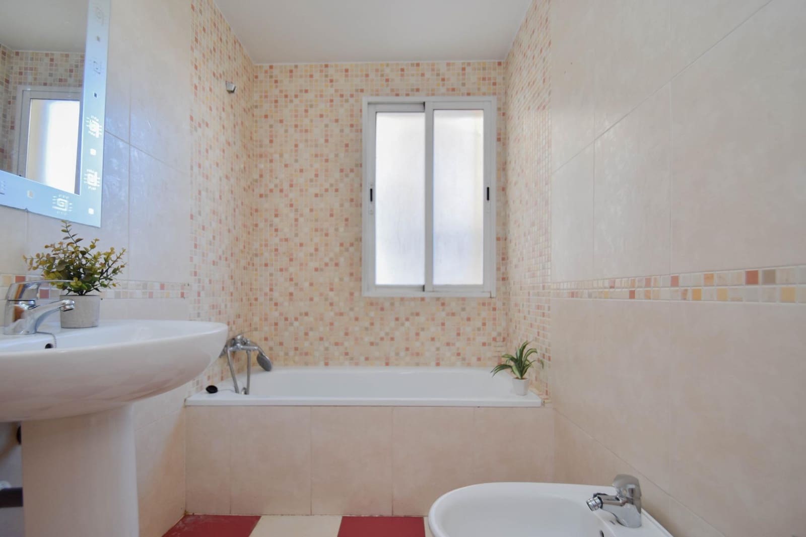 1 makuuhuone Asunto myytävänä paikassa Atarfe - 118 000 € (Ref: 9652120)