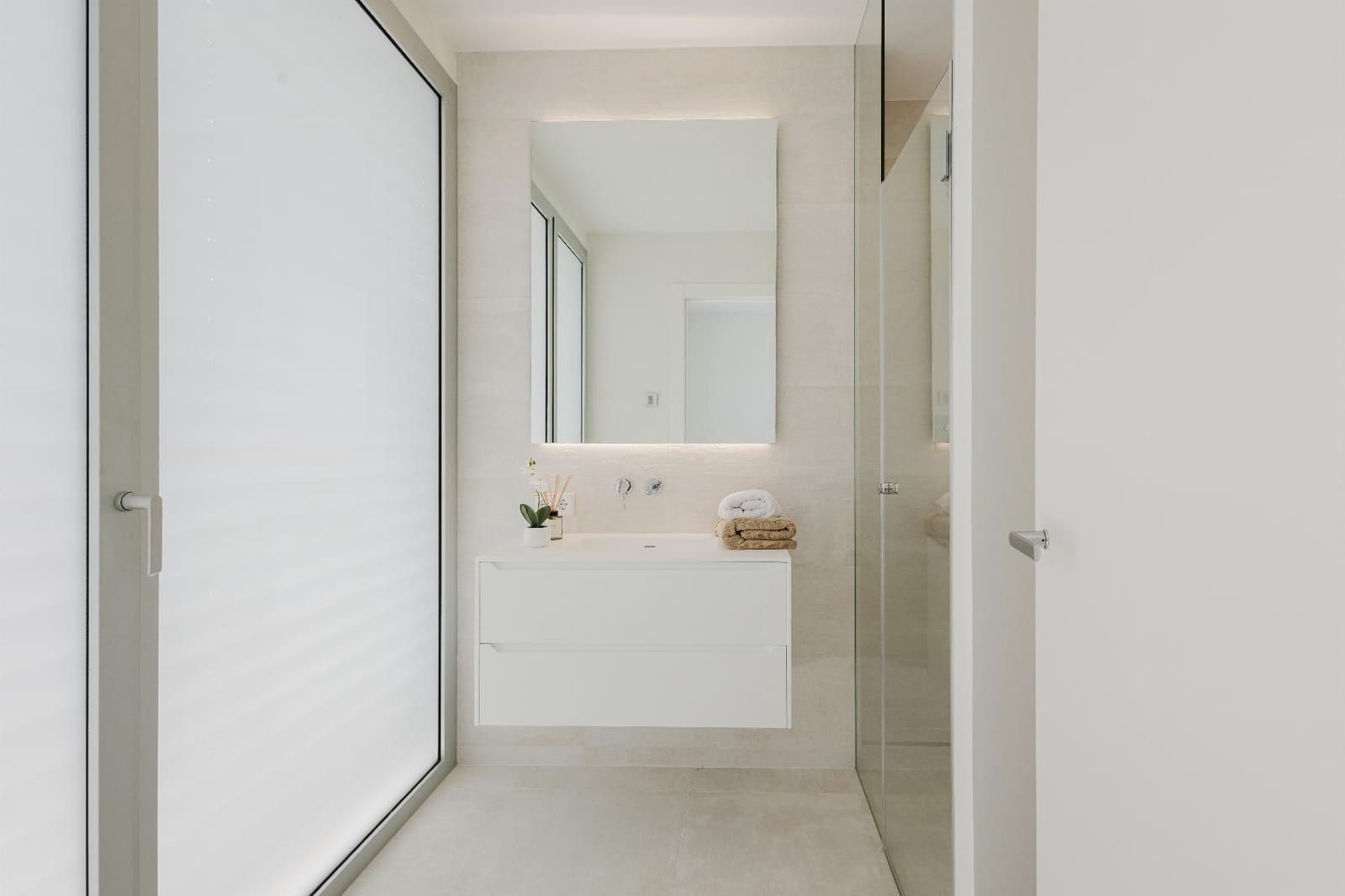 5 quarto Moradia para venda em Las Colinas Golf com piscina garagem - 2 700 000 € (Ref: 9674352)