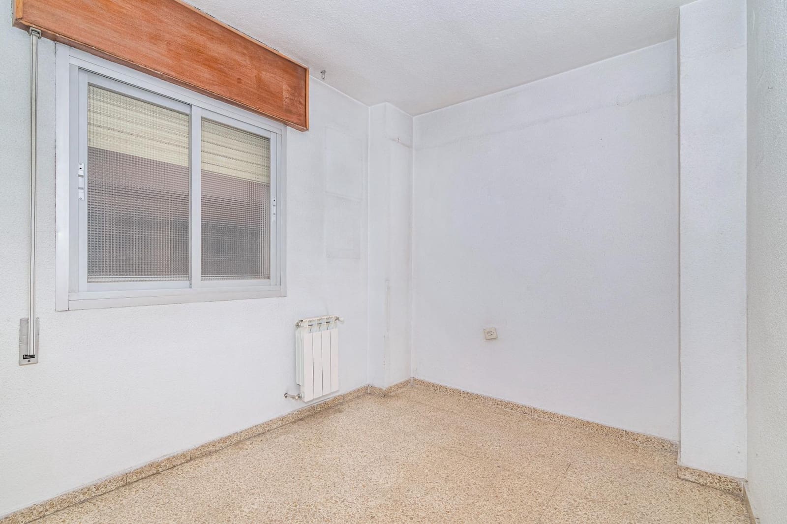 Piso de 5 habitaciones en Granada ciudad en venta - 360.000 € (Ref: 9674360)