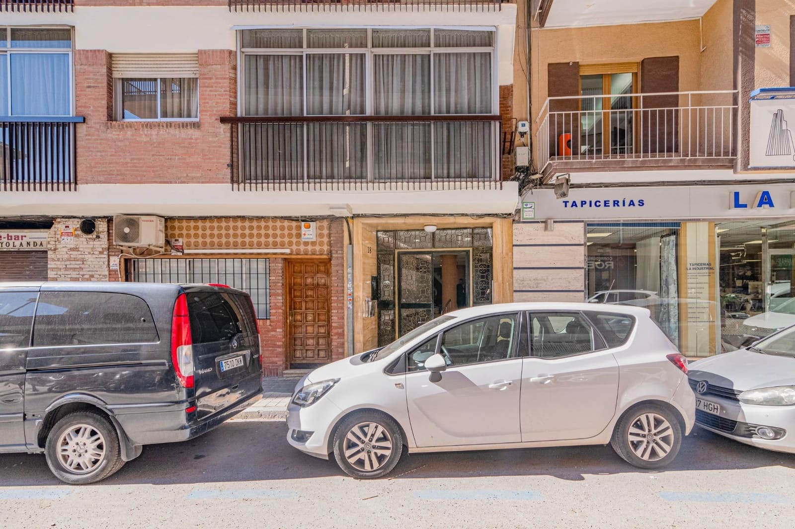 Piso de 5 habitaciones en Granada ciudad en venta - 360.000 € (Ref: 9674360)